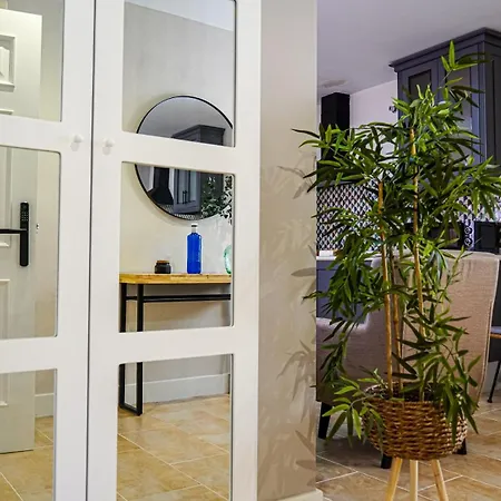 Apartamento Puente Parking Gratis *