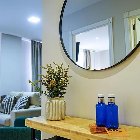 Apartamento Puente Parking Gratis *